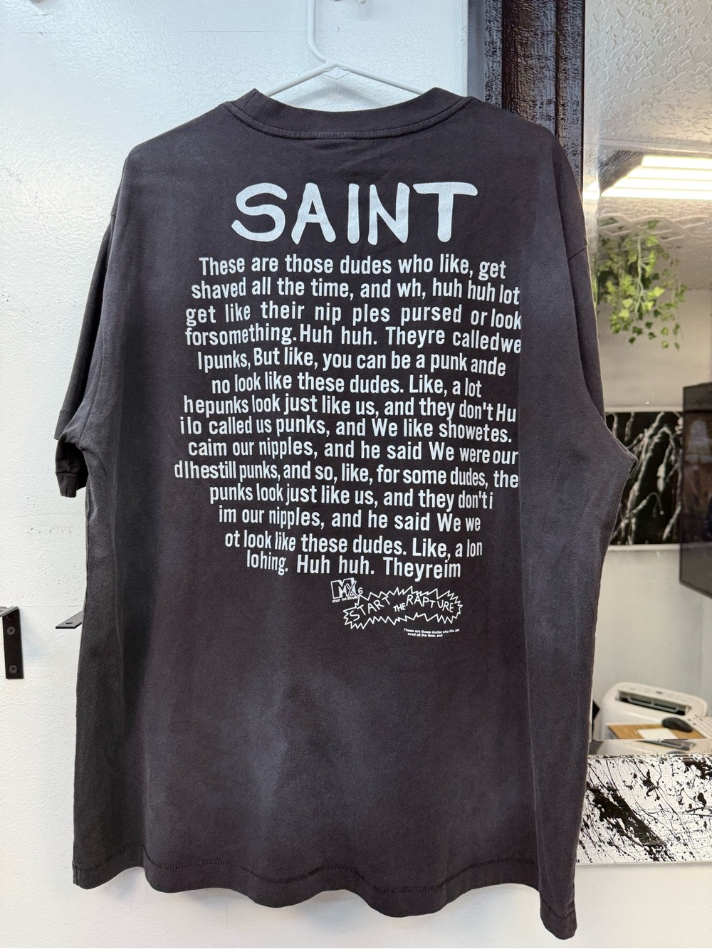 Saint Pulp fiction Graphic Black Men's T‑Shirt - Cartoon Print - Picture 3 of 6